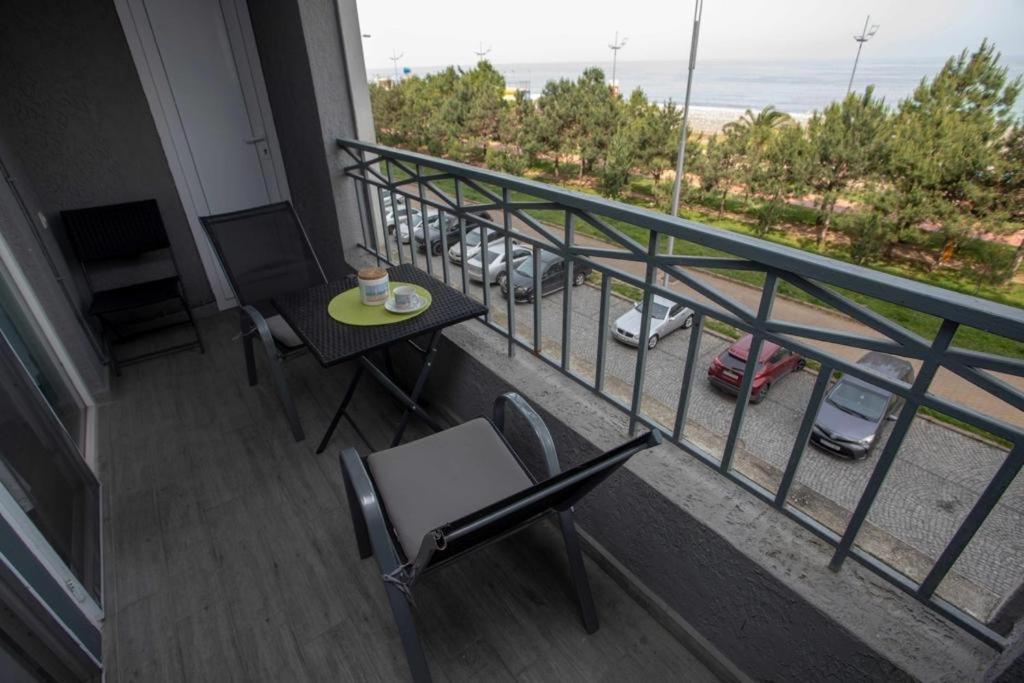 Ferienwohnung Amazing Magnolia Batumi Exterior foto