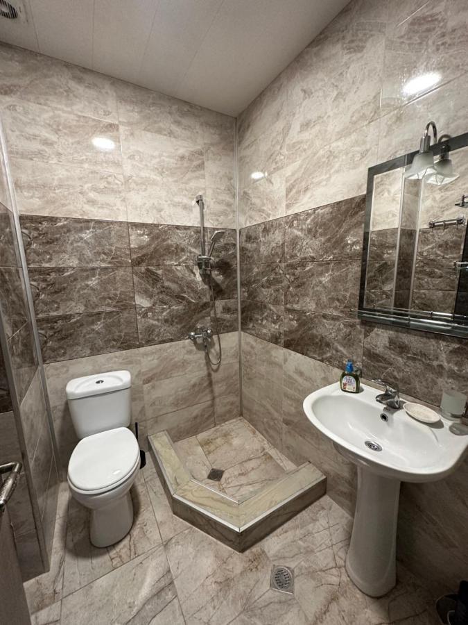 Ferienwohnung Amazing Magnolia Batumi Exterior foto