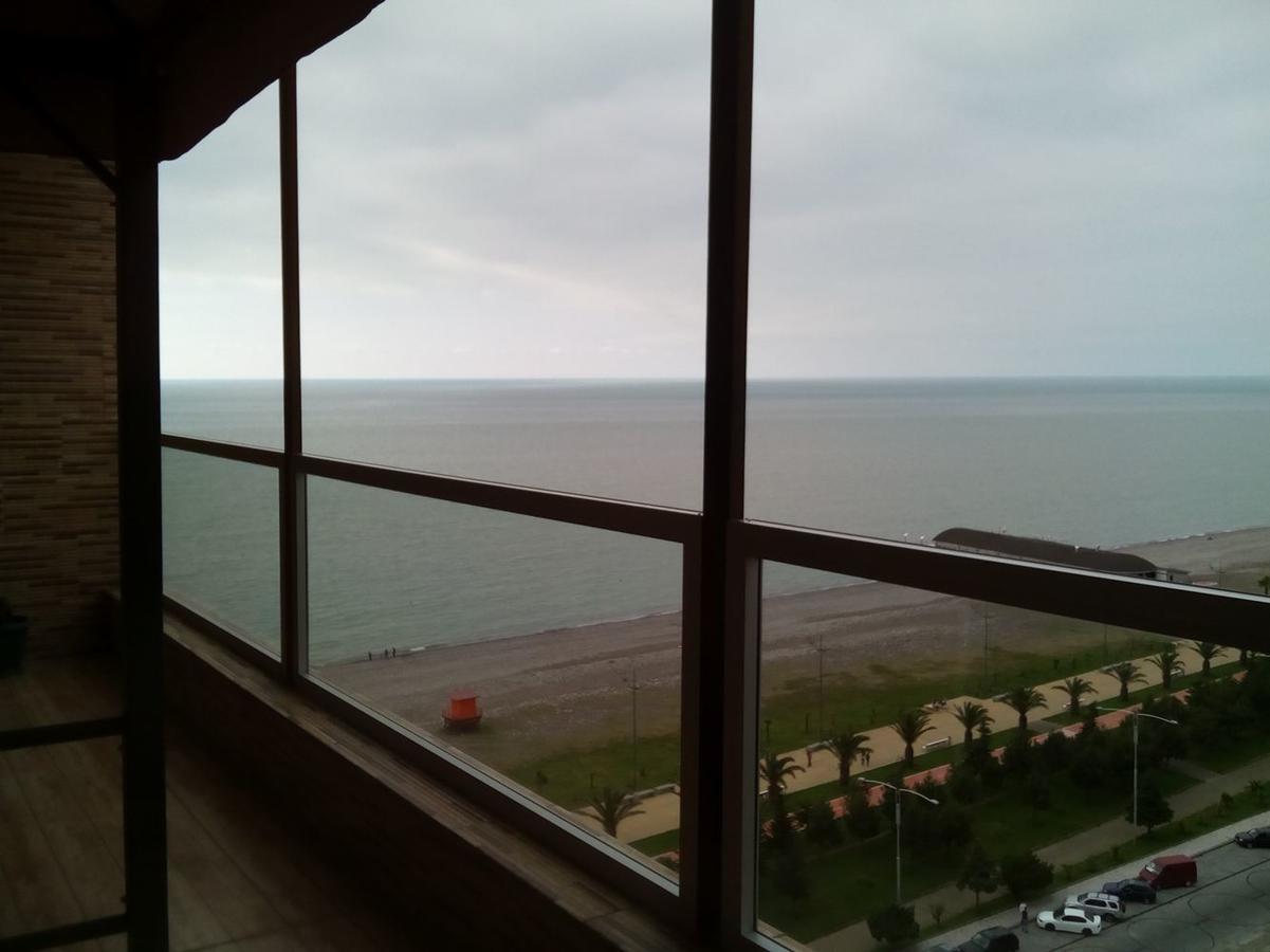 Ferienwohnung Amazing Magnolia Batumi Exterior foto