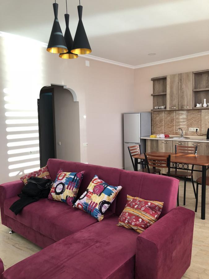 Ferienwohnung Amazing Magnolia Batumi Exterior foto