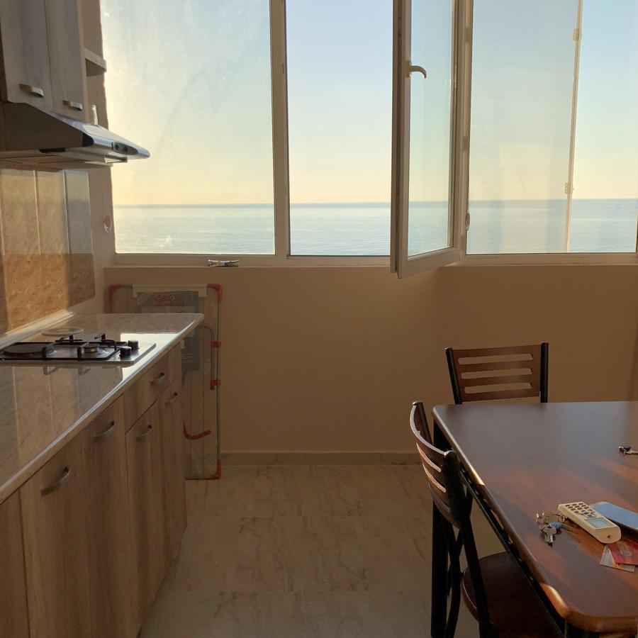 Ferienwohnung Amazing Magnolia Batumi Exterior foto