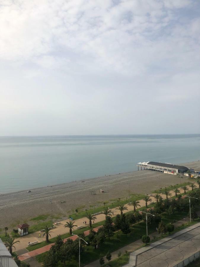 Ferienwohnung Amazing Magnolia Batumi Exterior foto